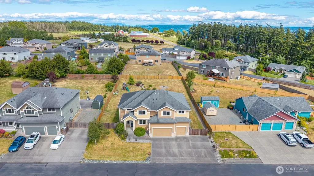 1033 Lyle Ridge Circle Oak Harbor WA 98277