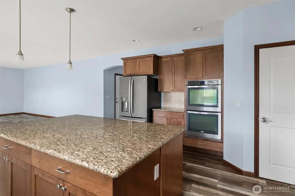 1033 Lyle Ridge Circle Oak Harbor WA 98277
