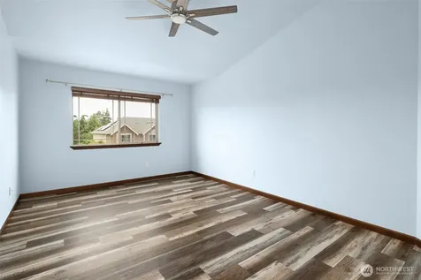 1033 Lyle Ridge Circle Oak Harbor WA 98277