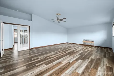 1033 Lyle Ridge Circle Oak Harbor WA 98277