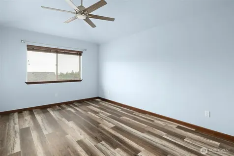 1033 Lyle Ridge Circle Oak Harbor WA 98277