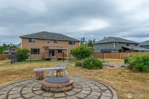 1033 Lyle Ridge Circle Oak Harbor WA 98277