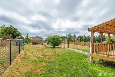 1033 Lyle Ridge Circle Oak Harbor WA 98277