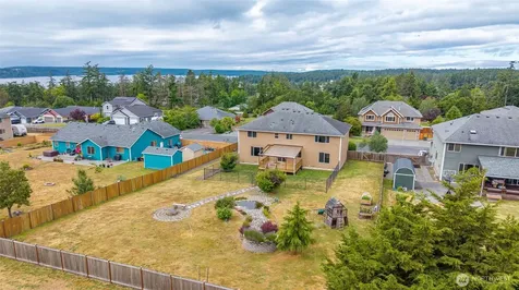 1033 Lyle Ridge Circle Oak Harbor WA 98277