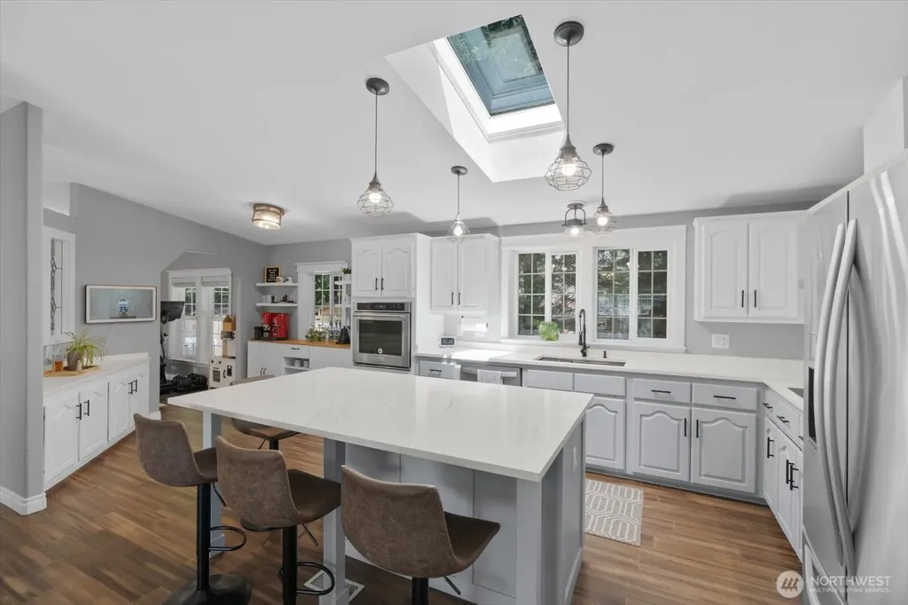 18612 72nd Avenue NE Kenmore WA 98028