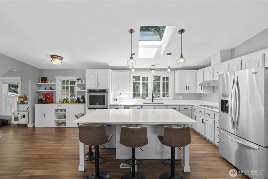 18612 72nd Avenue NE Kenmore WA 98028