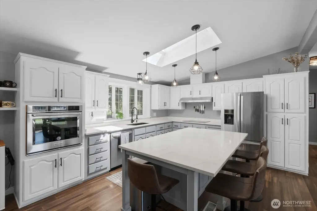 18612 72nd Avenue NE Kenmore WA 98028