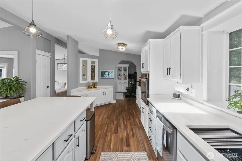 18612 72nd Avenue NE Kenmore WA 98028