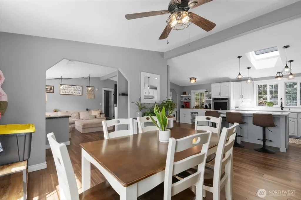 18612 72nd Avenue NE Kenmore WA 98028
