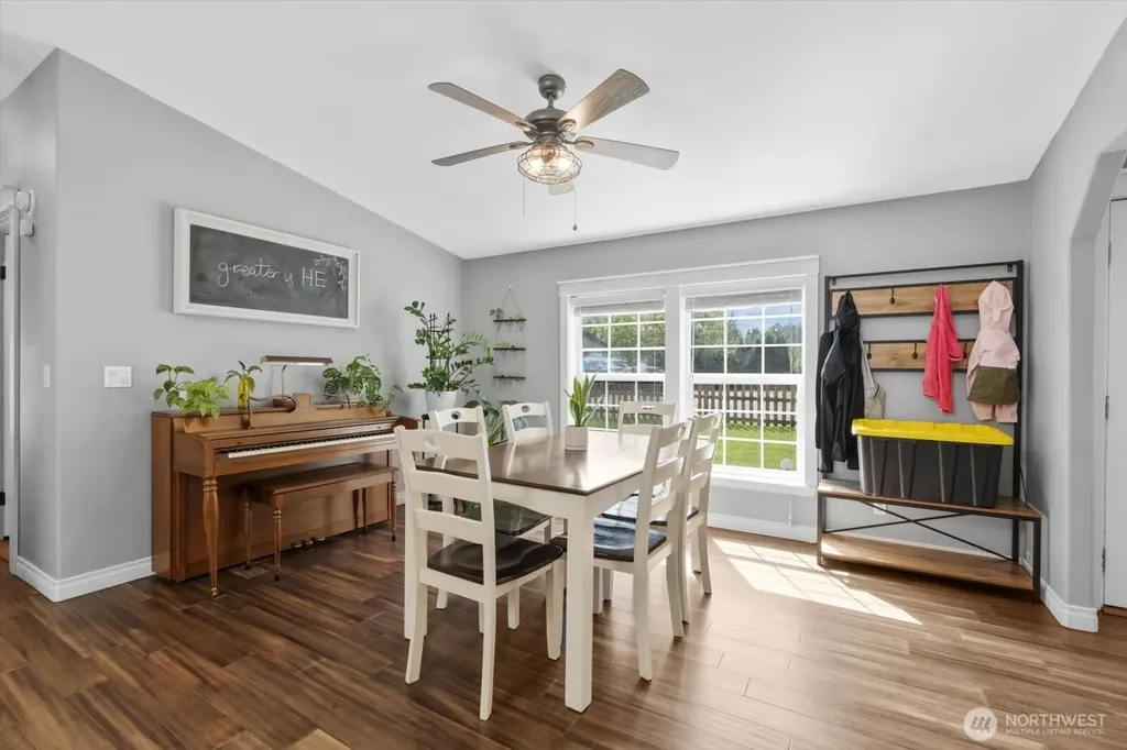 18612 72nd Avenue NE Kenmore WA 98028