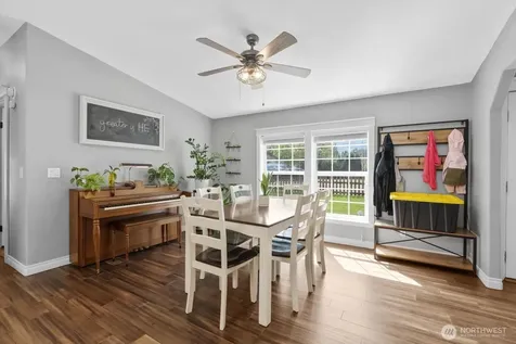18612 72nd Avenue NE Kenmore WA 98028