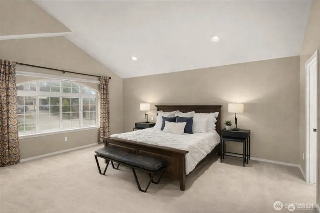 8360 Loyal Way NW Seattle WA 98117