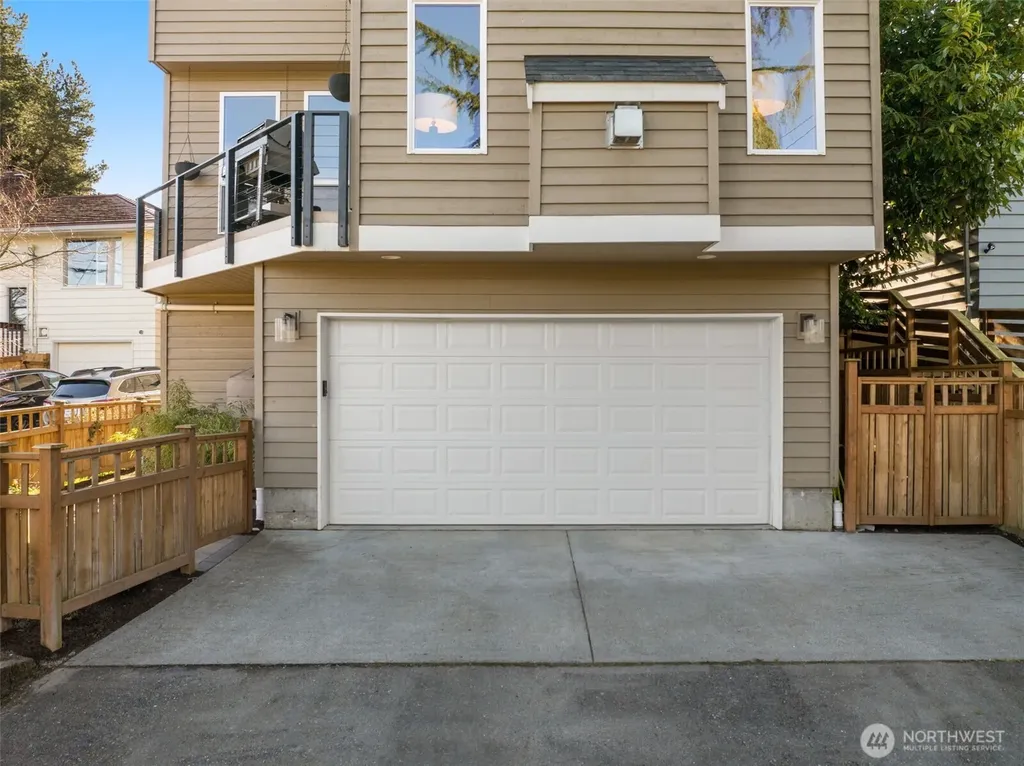 8360 Loyal Way NW Seattle WA 98117