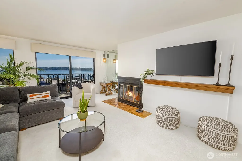 500 W Roy Street Seattle WA 98119