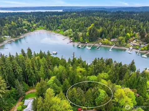 8151 NE Hidden Cove Road Bainbridge Island WA 98110