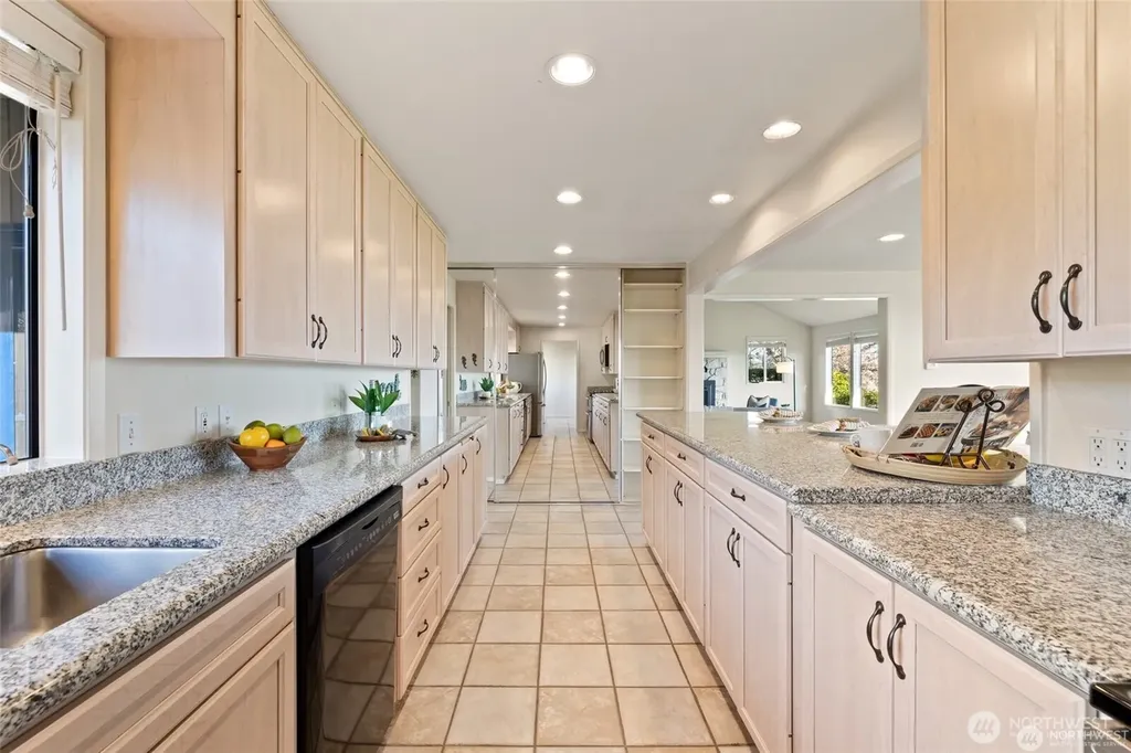 2368 Soundview Drive Langley WA 98260