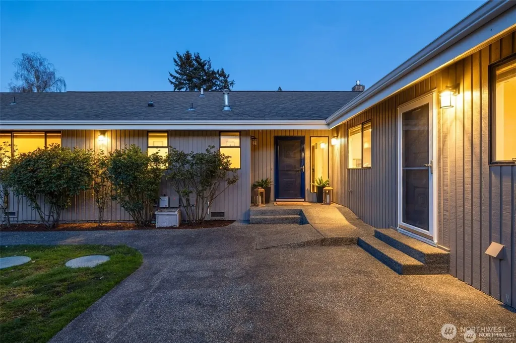2368 Soundview Drive Langley WA 98260