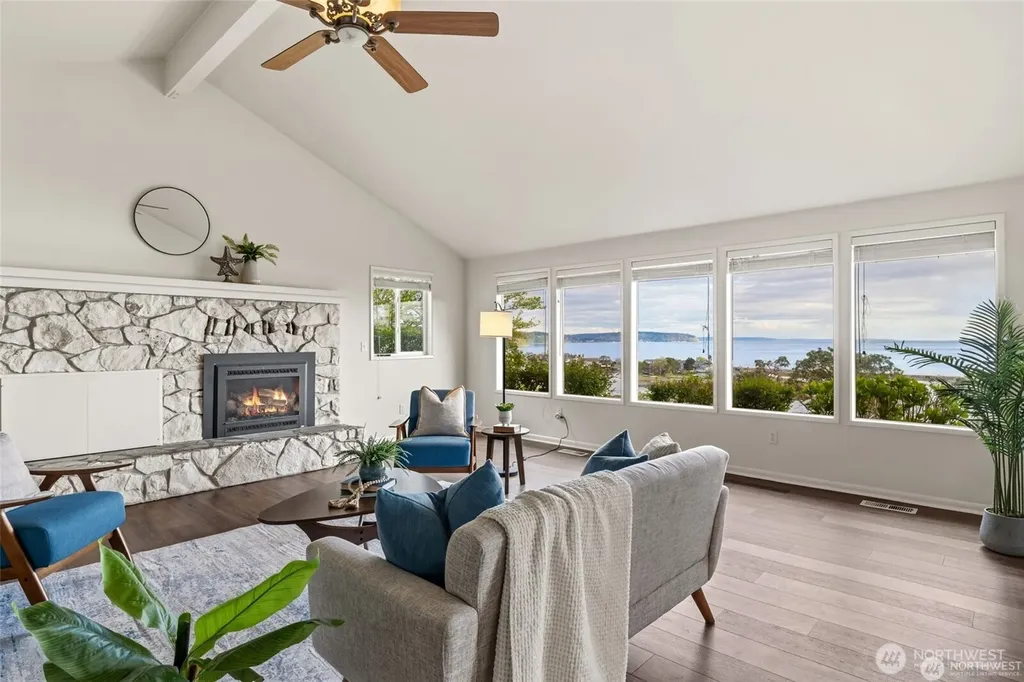 2368 Soundview Drive Langley WA 98260