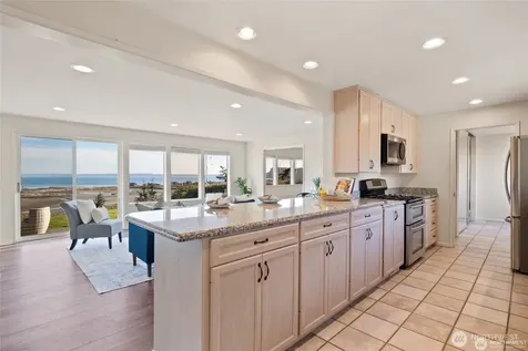 2368 Soundview Drive Langley WA 98260