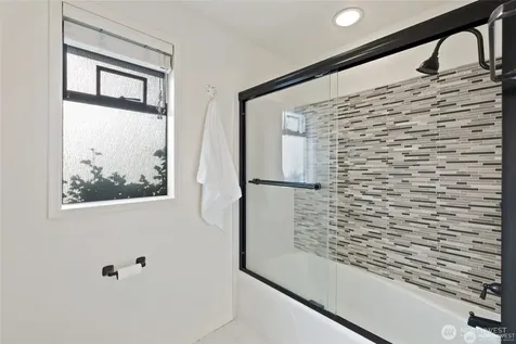 2368 Soundview Drive Langley WA 98260