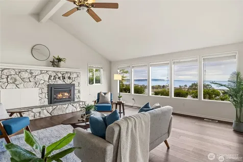 2368 Soundview Drive Langley WA 98260