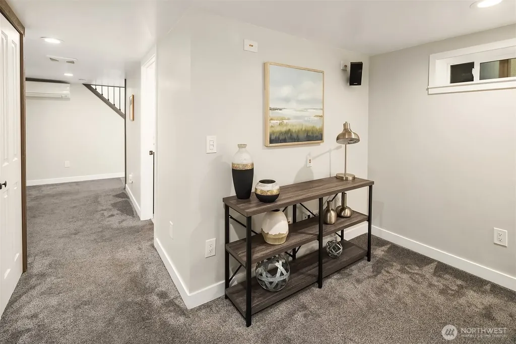 10025 Ashworth Avenue N Seattle WA 98133