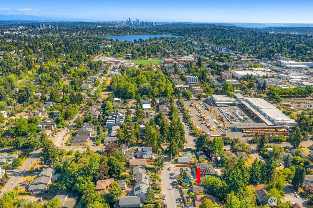 10025 Ashworth Avenue N Seattle WA 98133
