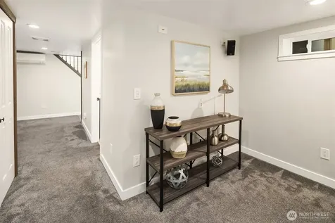 10025 Ashworth Avenue N Seattle WA 98133