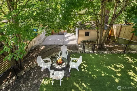 10025 Ashworth Avenue N Seattle WA 98133