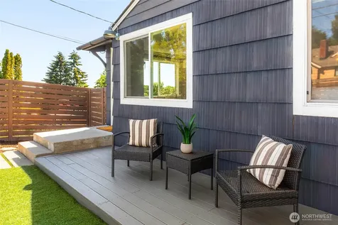 10025 Ashworth Avenue N Seattle WA 98133