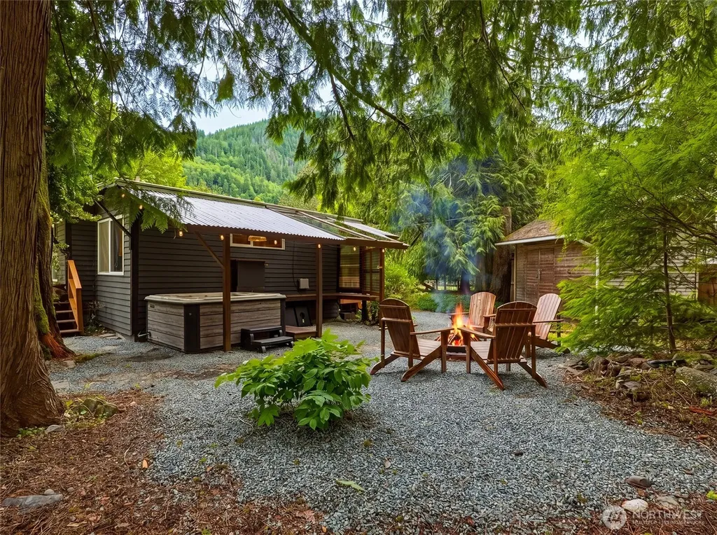 19405 636th Avenue NE Baring WA 98224