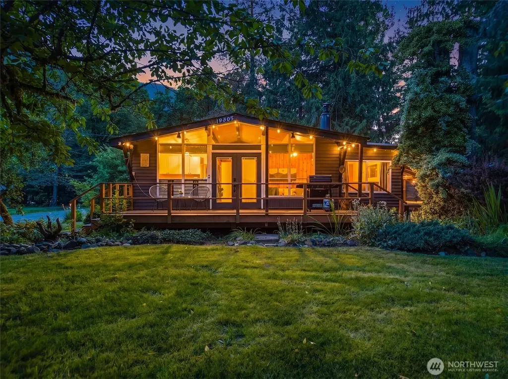 19405 636th Avenue NE Baring WA 98224