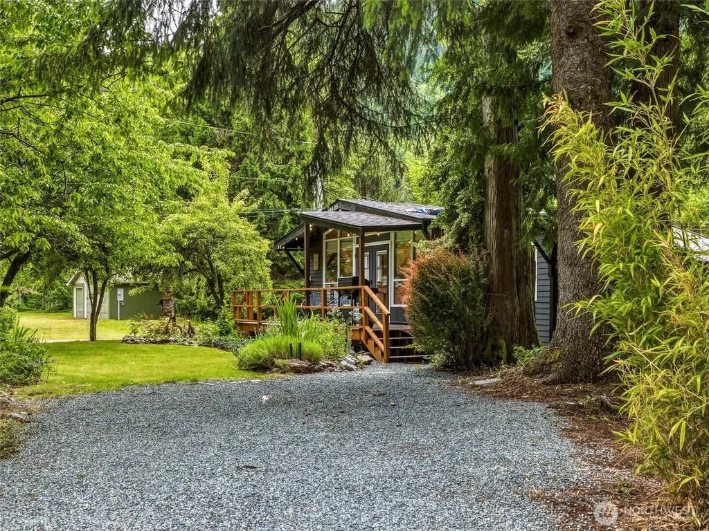 19405 636th Avenue NE Baring WA 98224