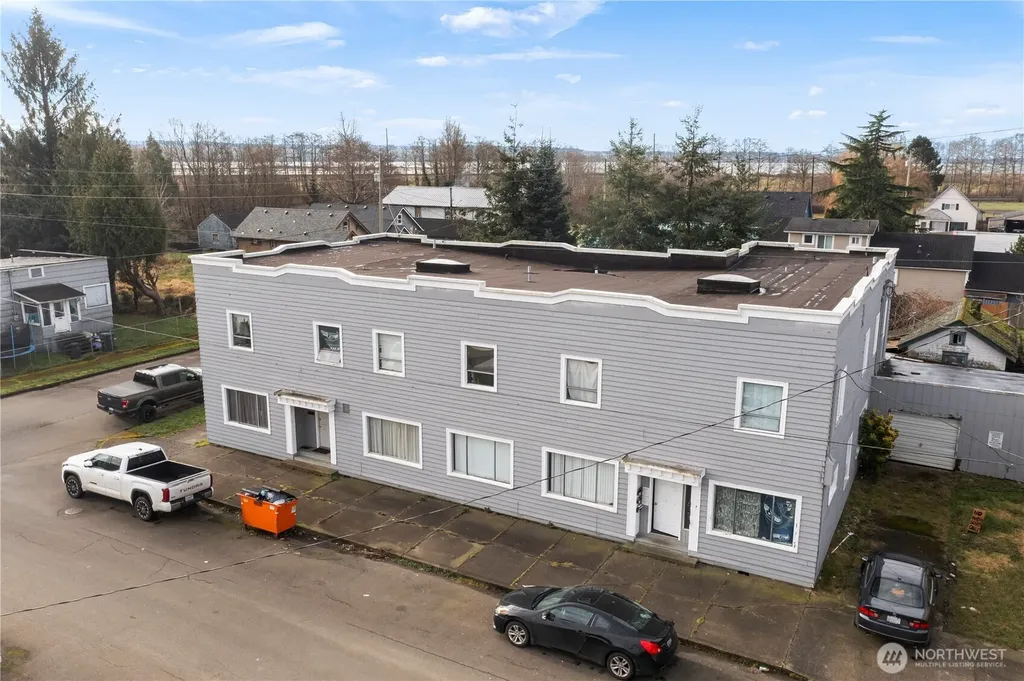 1020 J Street Hoquiam WA 98550