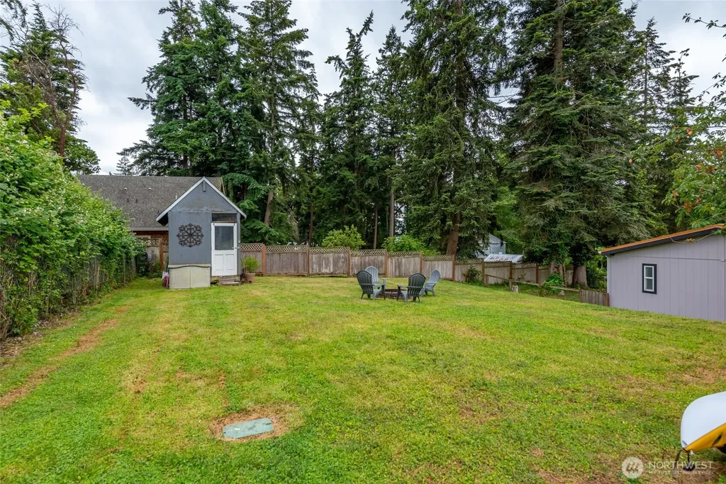 1030 Timber Lane Freeland WA 98249