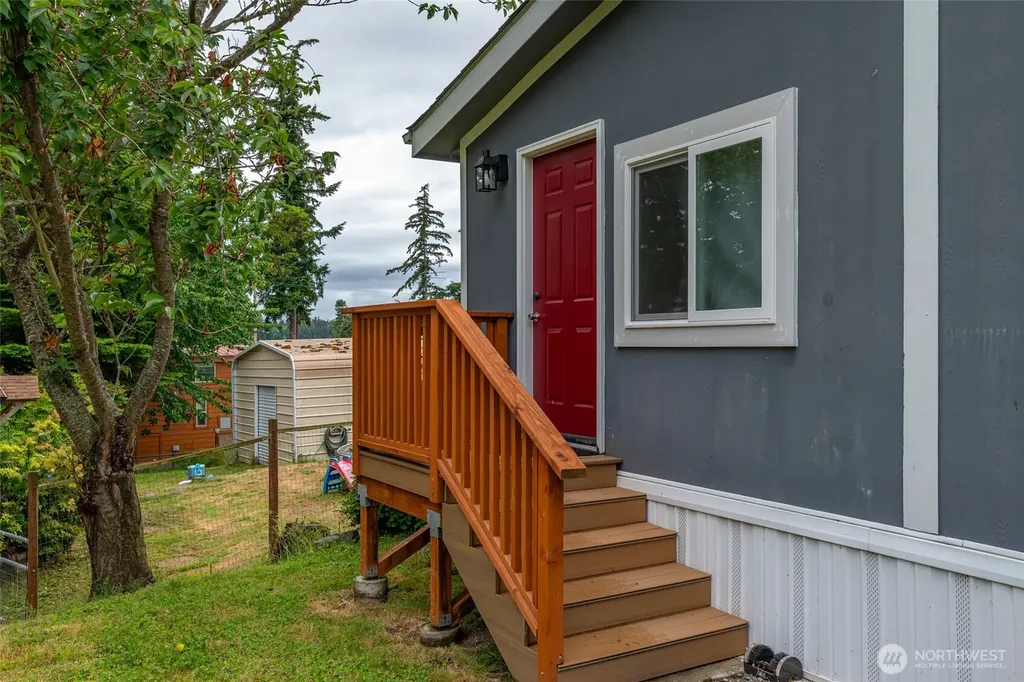 1030 Timber Lane Freeland WA 98249