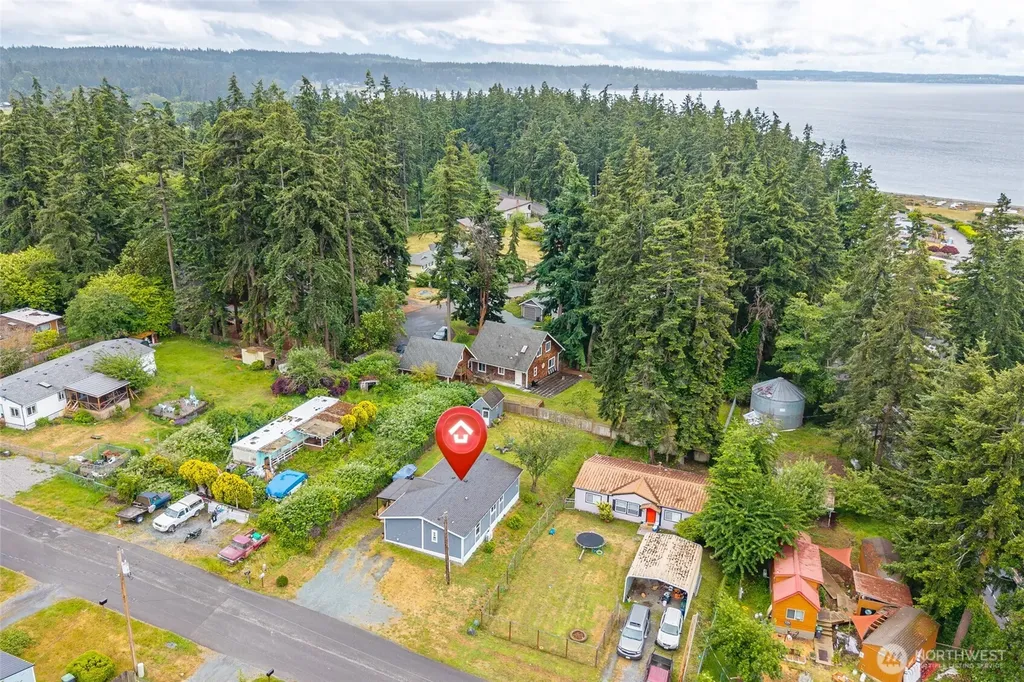 1030 Timber Lane Freeland WA 98249