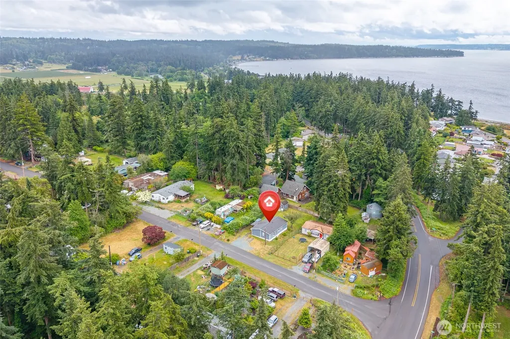 1030 Timber Lane Freeland WA 98249