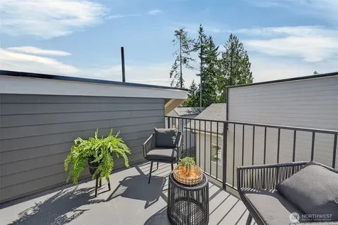 221 NE 185th Street Shoreline WA 98155