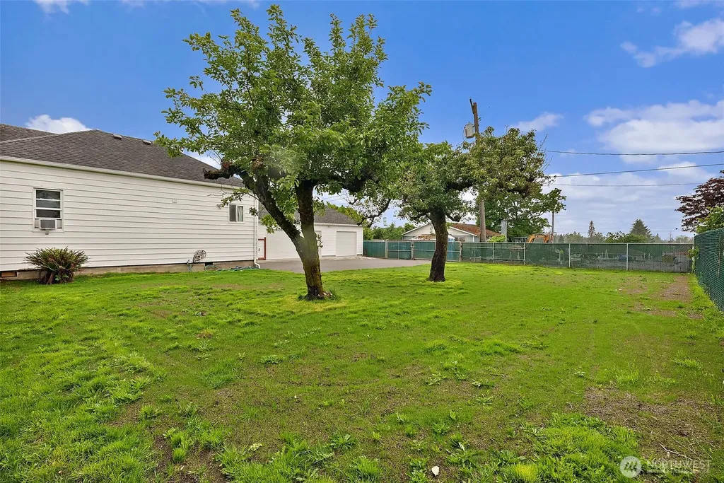 7640 Yakima Avenue Tacoma WA 98408