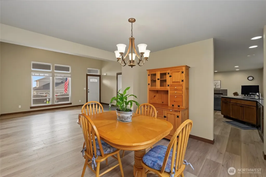 3143 NW Delcon Court East Wenatchee WA 98802