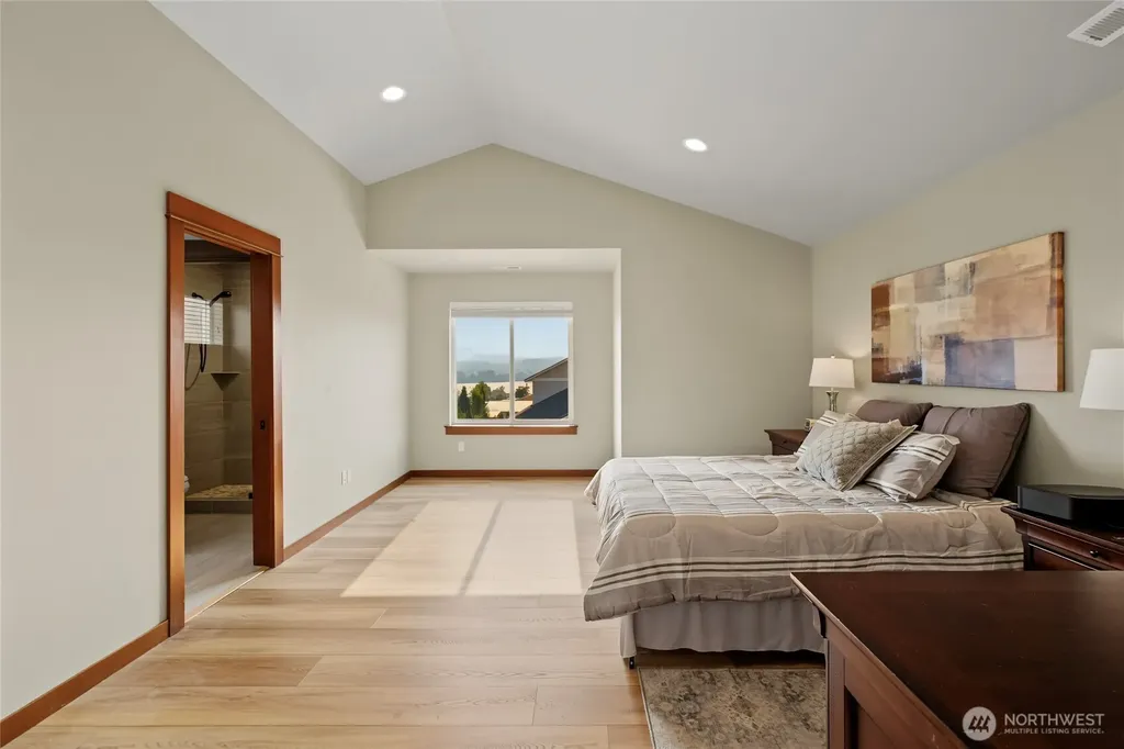 3143 NW Delcon Court East Wenatchee WA 98802