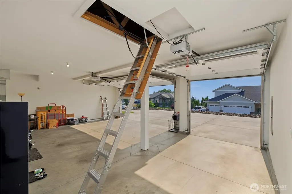 3143 NW Delcon Court East Wenatchee WA 98802