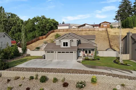 3143 NW Delcon Court East Wenatchee WA 98802