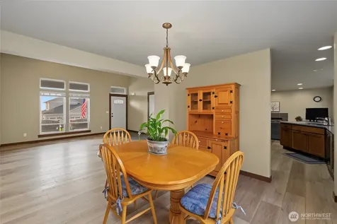 3143 NW Delcon Court East Wenatchee WA 98802