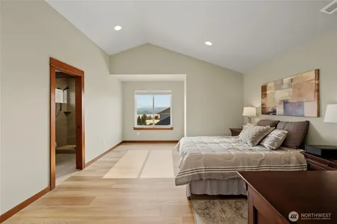 3143 NW Delcon Court East Wenatchee WA 98802