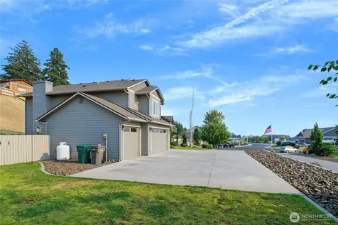 3143 NW Delcon Court East Wenatchee WA 98802
