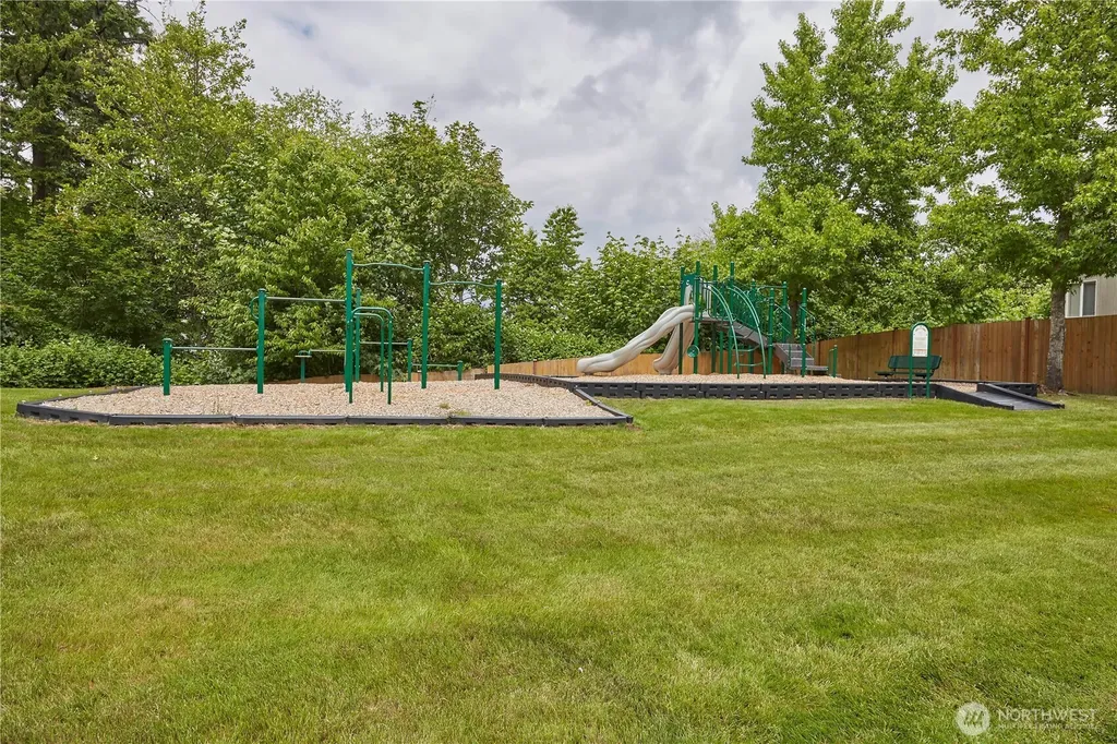 6804 E 132nd Street Court Puyallup WA 98373