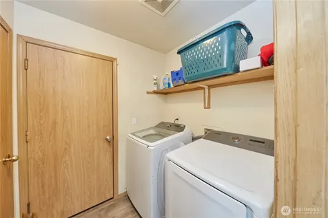6804 E 132nd Street Court Puyallup WA 98373