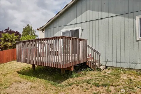 6804 E 132nd Street Court Puyallup WA 98373